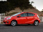 तस्वीर 5 गाड़ी Toyota Prius C हैचबैक (1 पीढ़ी 2012 2015)