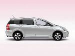 Auto Toyota Wish caratteristiche, foto 2