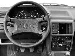 foto 9 Mobil Audi 100 Sedan (С3 1982 1988)