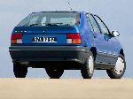 foto 5 Bil Renault 19 Hatchback 5-dörrars (1 generation 1988 1992)