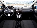 foto şəkil 10 Avtomobil Mazda 2 Hetçbek 5-qapı (2 nəsil [restyling] 2010 2017)