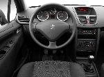 Foto 4 Auto Peugeot 207 Schrägheck 3-langwellen (1 generation [restyling] 2009 2013)