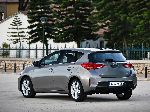 fotoğraf 3 Oto Toyota Auris Hatchback 5-kapılı. (1 nesil [restyling] 2010 2012)