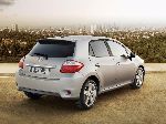 photo 11 Car Toyota Auris Hatchback 5-door (1 generation [restyling] 2010 2012)