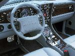 写真 10 車 Bentley Azure カブリオレ (1 世代 1995 2003)