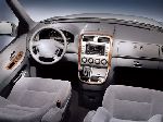 сурат 10 Мошин Kia Carnival Grand миниван 5-дар (2 насл 2006 2010)