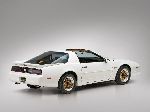 صورة فوتوغرافية 18 سيارة Pontiac Firebird كوبيه 2 باب (3 جيل [تصفيف] 1985 1990)