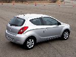 լուսանկար 13 Ավտոմեքենա Hyundai i20 հեչբեկ 5-դուռ (1 սերունդ 2008 2010)