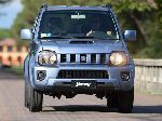 写真 2 車 Suzuki Jimny オフロード (3 世代 1998 2005)