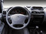 fénykép 27 Autó Toyota Land Cruiser Prado Terepjáró (J150 [Áttervezés] 2013 2017)
