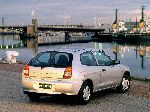 ფოტო 2 მანქანა Mitsubishi Mirage ჰეჩბეკი (5 თაობა 1995 2002)