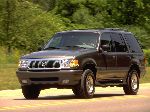 عکس اتومبیل Mercury Mountaineer خارج از جاده