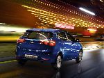 foto 5 Bil Kia Rio Hatchback 5-dörrars (3 generation 2011 2015)