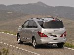 写真 8 車 SsangYong Rodius ミニバン (1 世代 2004 2007)