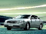 写真 3 車 Samsung SM5 セダン (2 世代 2005 2007)