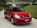 写真 2 車 Nissan Tiida ハッチバック (C11 [整頓] 2010 2014)