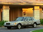 фотографија 6 Ауто Lincoln Town Car Седан (3 генерација 1998 2011)