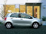 kuva 5 Auto Toyota Vitz Hatchback 3-ovinen (XP10 [uudelleenmuotoilu] 2001 2005)