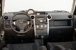 Foto 13 Auto Scion xB Minivan (2 generation [restyling] 2011 2015)