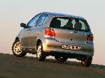 ფოტო 28 მანქანა Toyota Yaris ჰეჩბეკი 3-კარი (P1 [აღდგენა] 2003 2005)