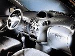 foto 29 Bil Toyota Yaris Hatchback 5-dør (P1 [restyling] 2003 2005)